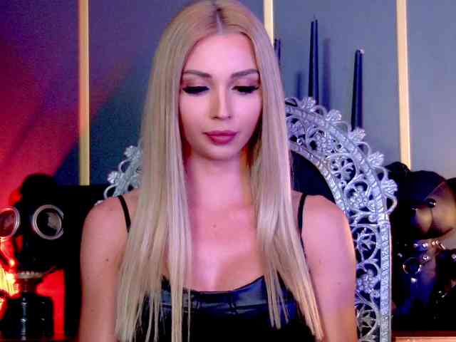 Modella: MalloryDimonium