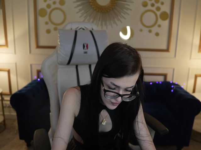NikolDiamond live cam on BongaCams