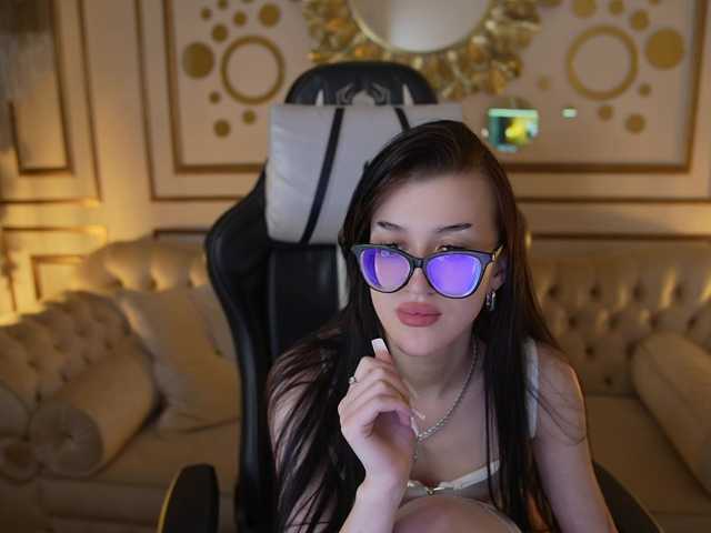 NikolDiamond live cam on BongaCams