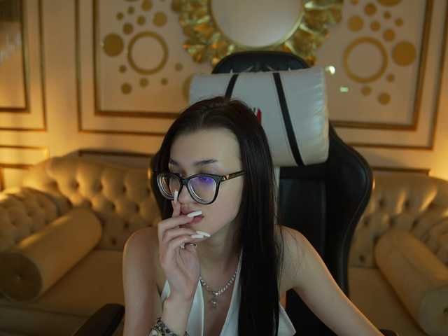 NikolDiamond live cam on BongaCams