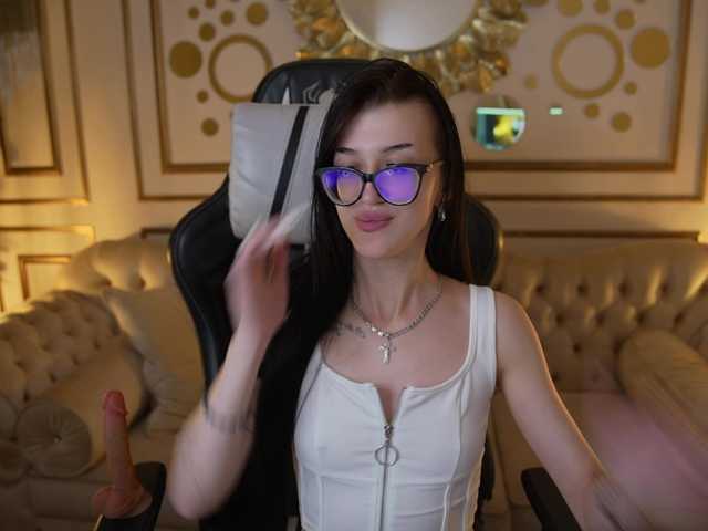 NikolDiamond live cam on BongaCams