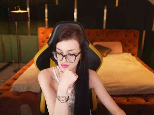 NikolDiamond NikolDiamond