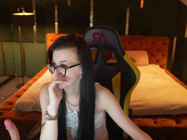 NikolDiamond webcam