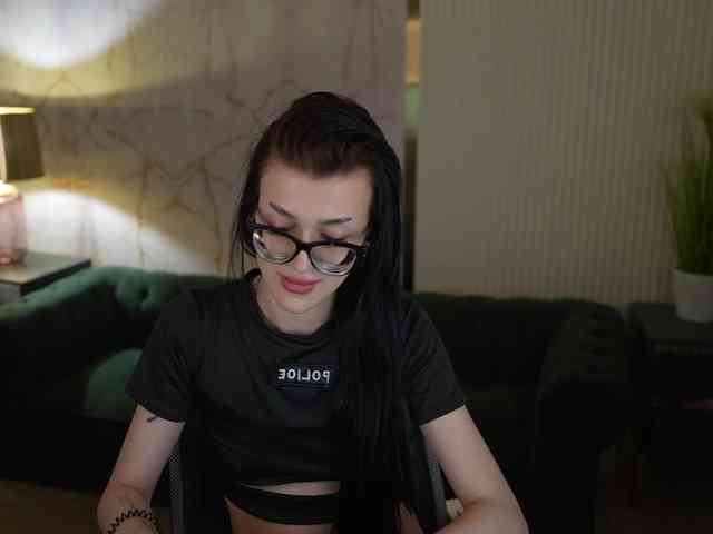 NikolDiamond webcam