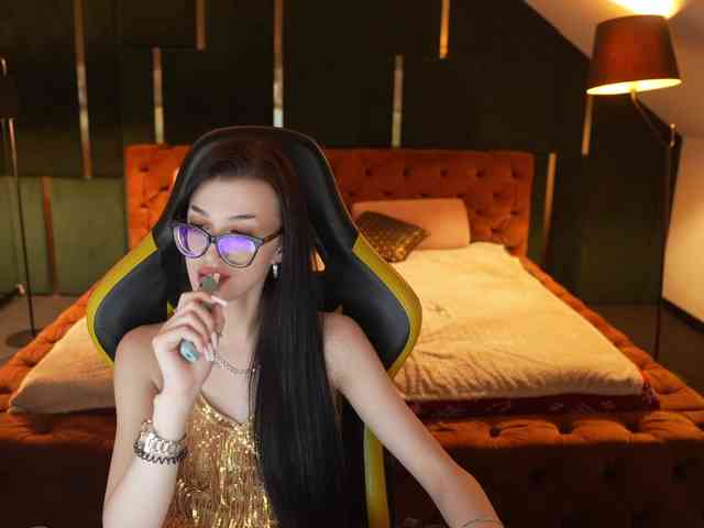 NikolDiamond webcam