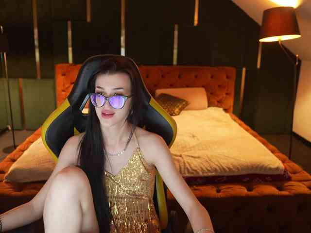 NikolDiamond webcam