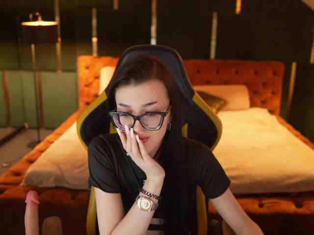 NikolDiamond webcam