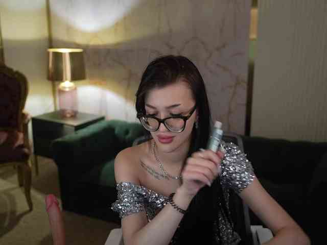 NikolDiamond webcam