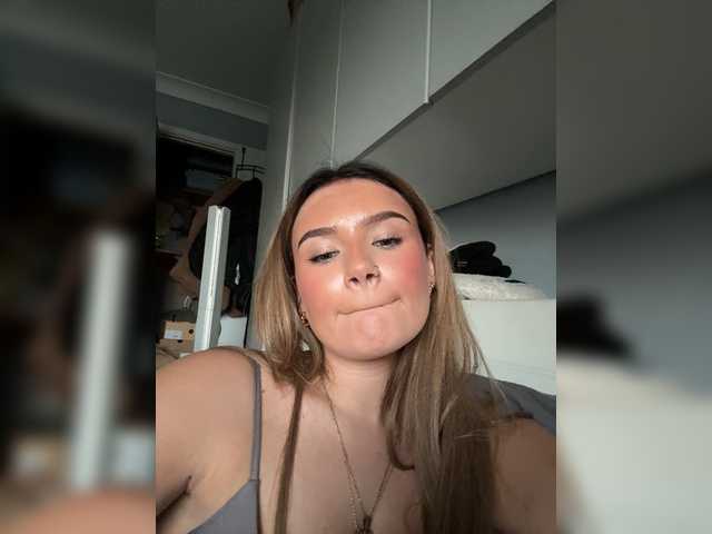 Bbygurl04 live cam on BongaCams