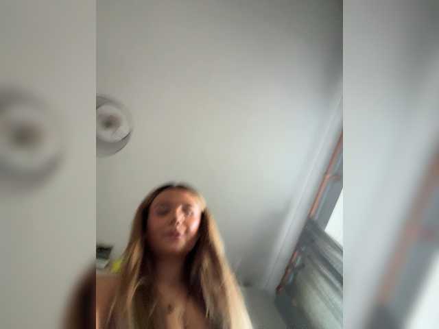 Bbygurl04 live cam on BongaCams