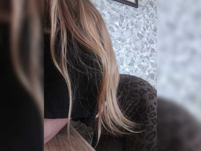 Kseniksss live cam on BongaCams