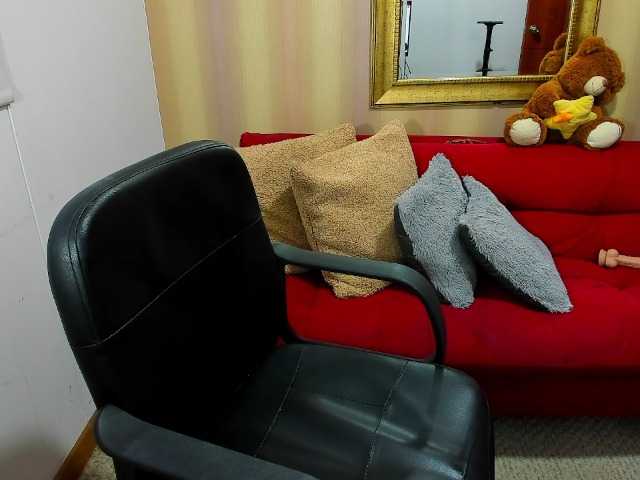 le modèle merrycolin1 est en webcam porno dans un show sur le site bongacams, il possède les tags suivants: Latino/Hispanic,Brunette,Shaved