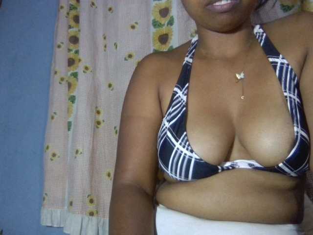 Majolie1, live now on BongaCams