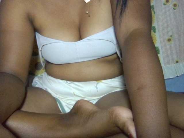 Majolie1 live cam on BongaCams