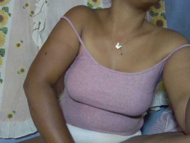 Majolie1 live cam on BongaCams