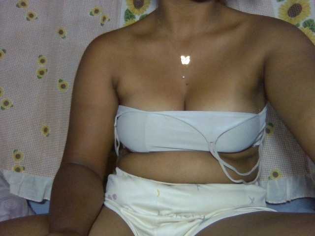Majolie1 live cam on BongaCams