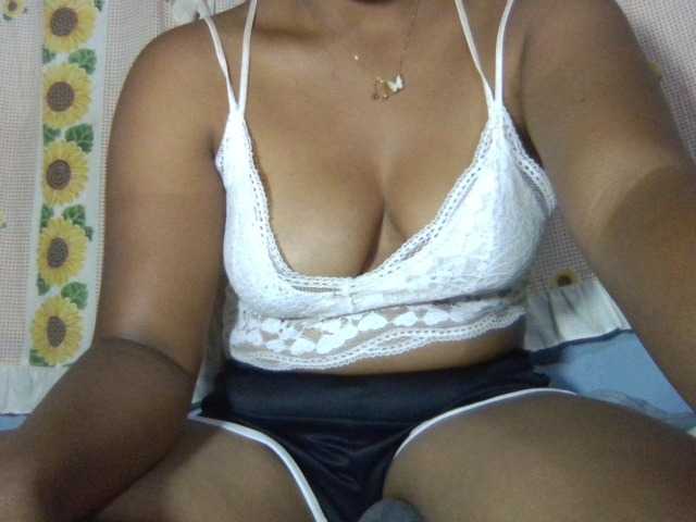 Majolie1 live cam on BongaCams