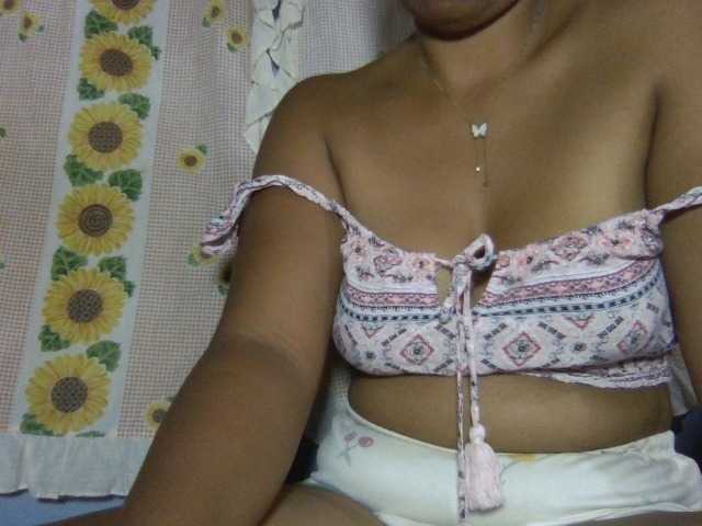Majolie1 live cam on BongaCams