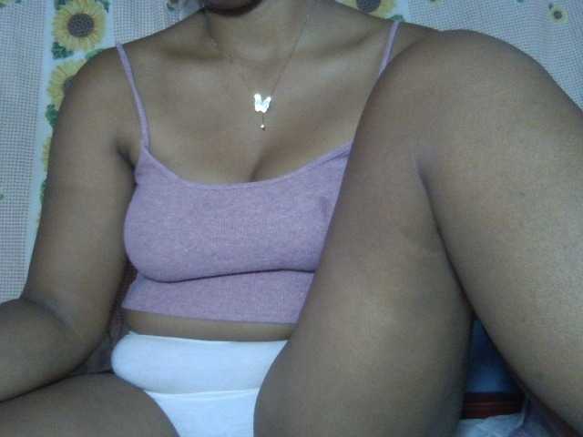 Majolie1 live cam on BongaCams