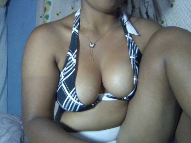 Majolie1, live now on BongaCams