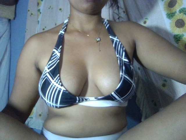 Majolie1, en directo ahora en BongaCams
