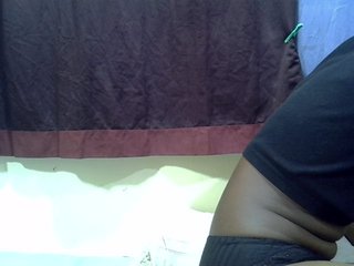 Prettyslender's Live Webcam