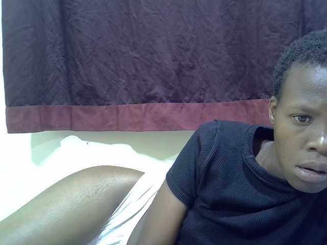 Prettyslender live cam on BongaCams