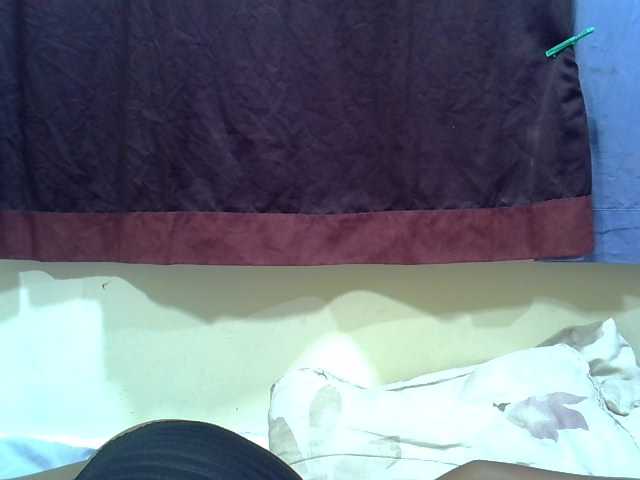 Prettyslender live cam on BongaCams