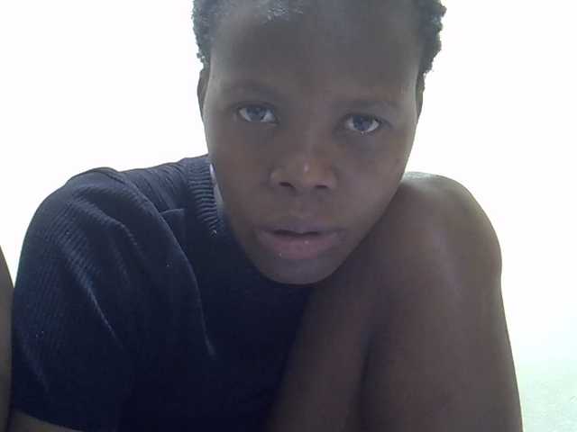 Prettyslender live cam on BongaCams