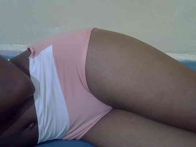 Prettyslender webcam