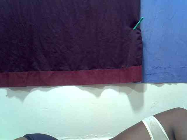 Prettyslender webcam