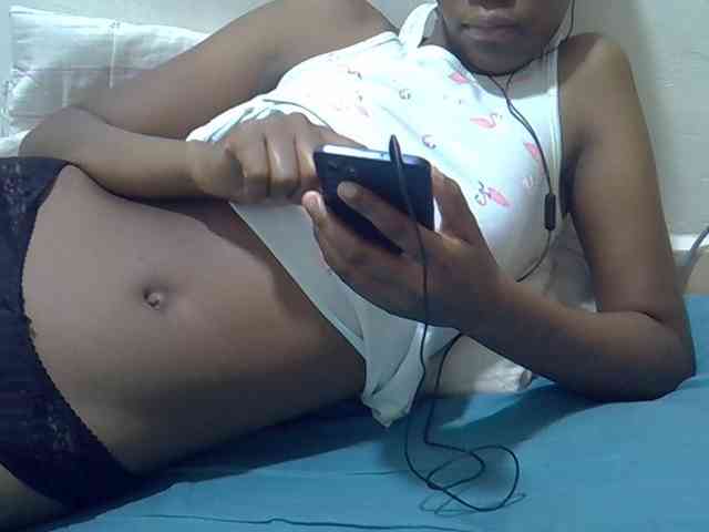 Prettyslender webcam