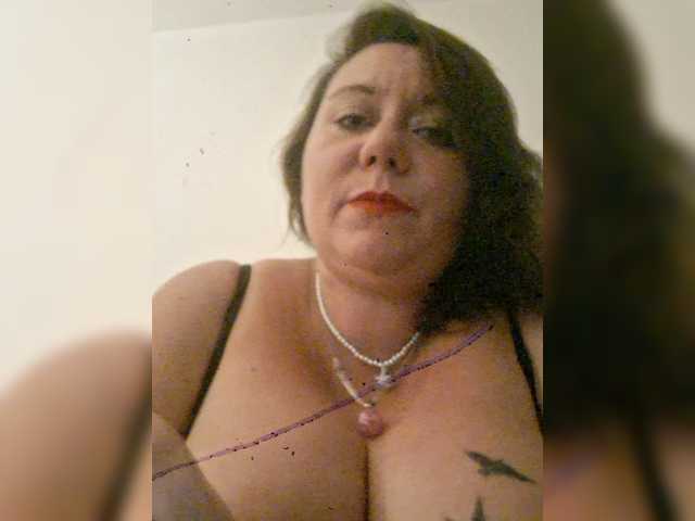 Pupleuselulu live cam on BongaCams