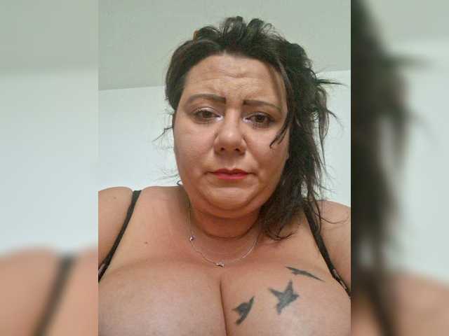 Pupleuselulu live cam on BongaCams