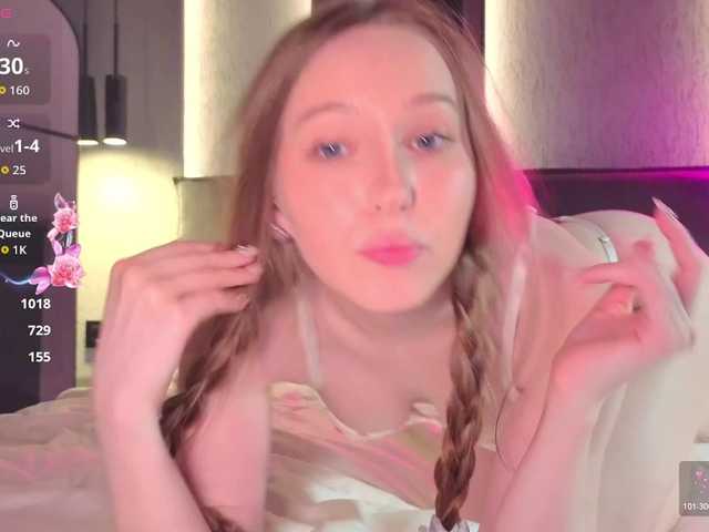 Alllura Nude Live Sex Shows
