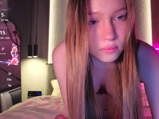 Alllura live cam on BongaCams