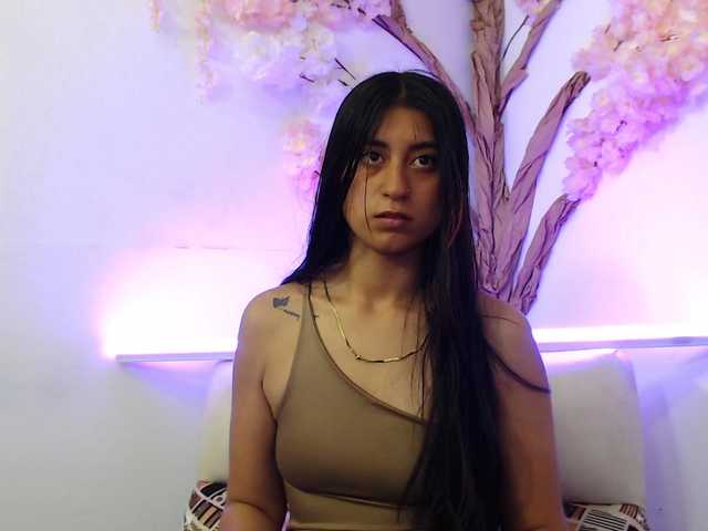 Melany-vega live cam on BongaCams