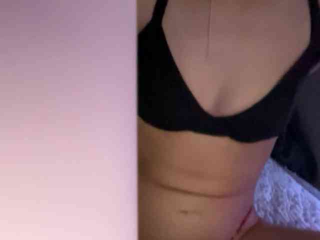 blondiie-xo's live room