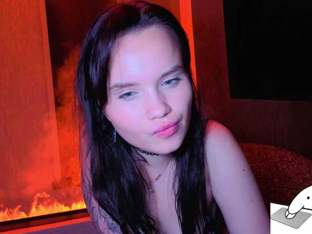 everlure live cam on BongaCams
