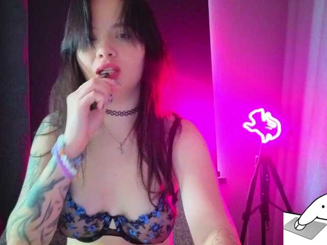 everlure live cam on BongaCams