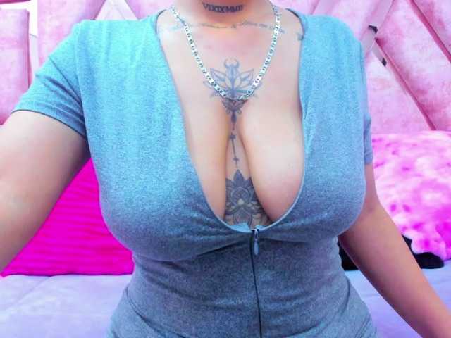 CataleyaLars20 live cam on BongaCams