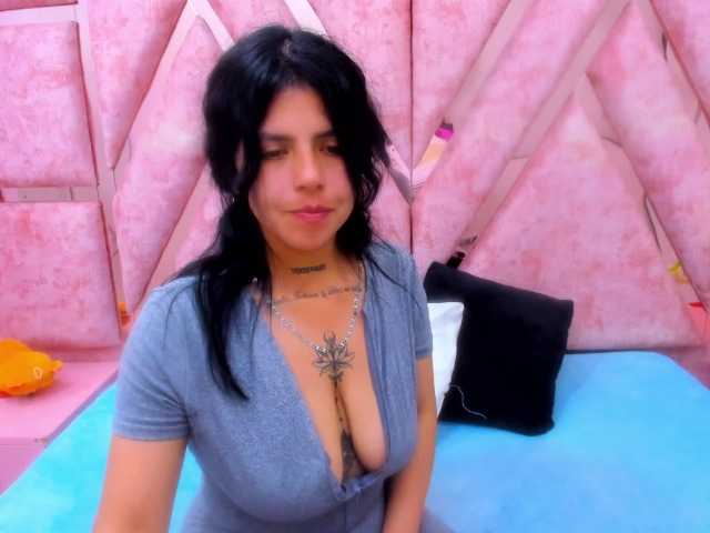 CataleyaLars20 live cam on BongaCams
