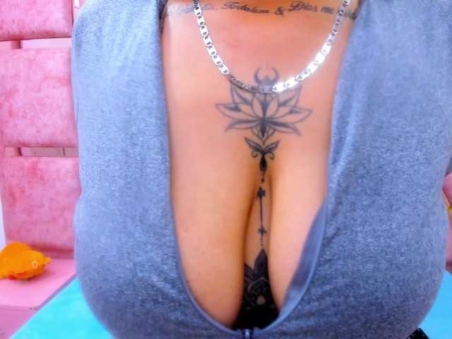 CataleyaLars20 live cam on BongaCams