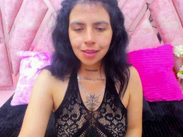 CataleyaLars webcam