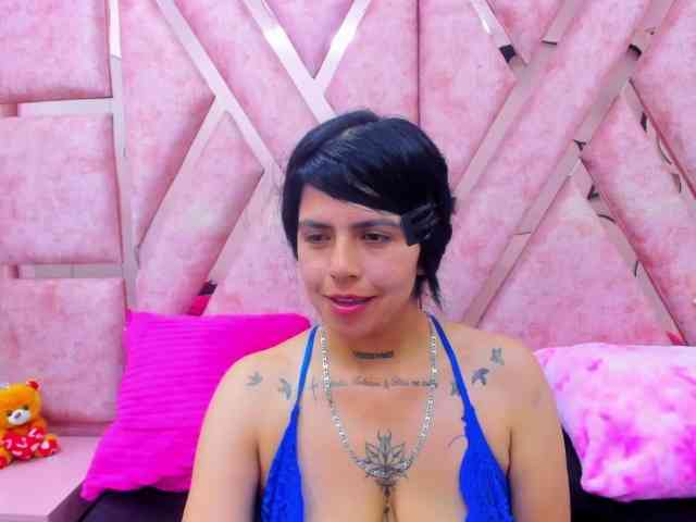 CataleyaLars webcam