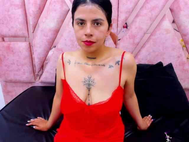 CataleyaLars webcam
