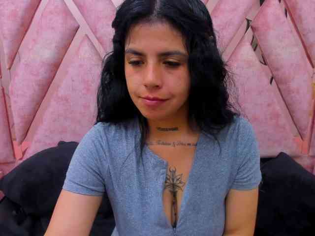 CataleyaLars webcam