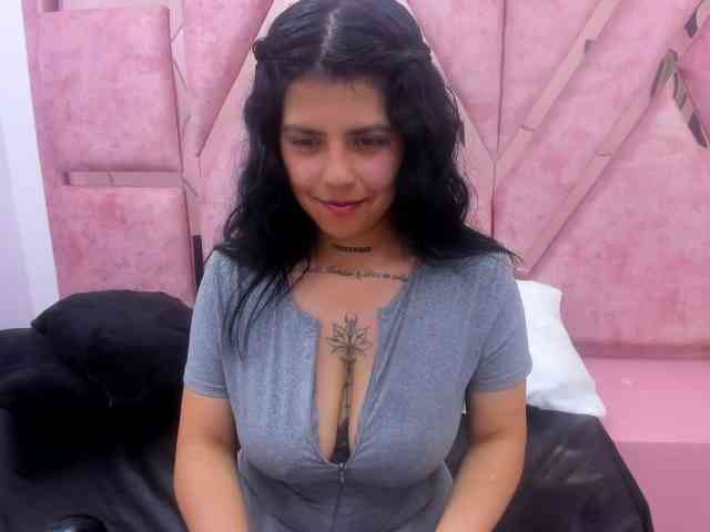 CataleyaLars webcam