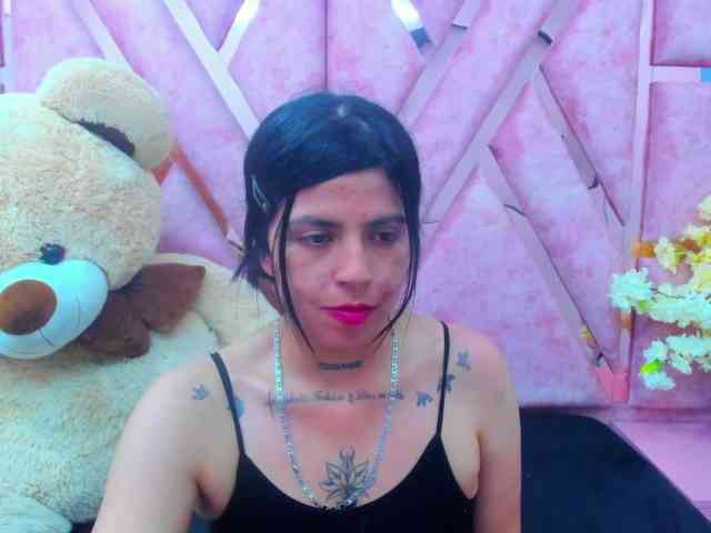 CataleyaLars20