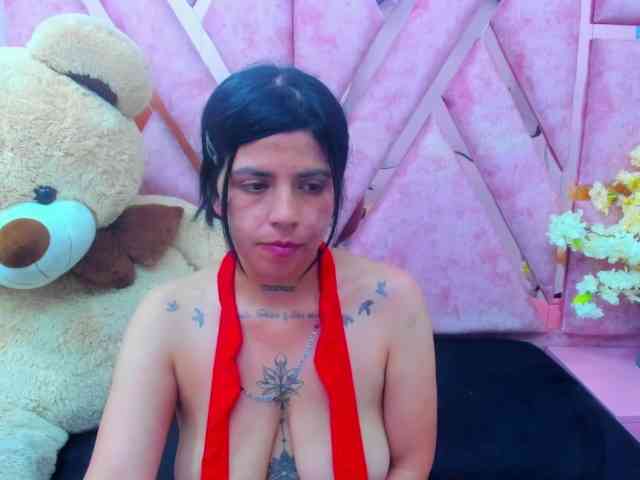 CataleyaLars20
